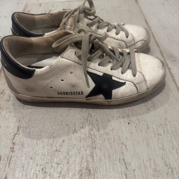 EUC Golden Goose size 36  white/black accent - Picture 2 of 6